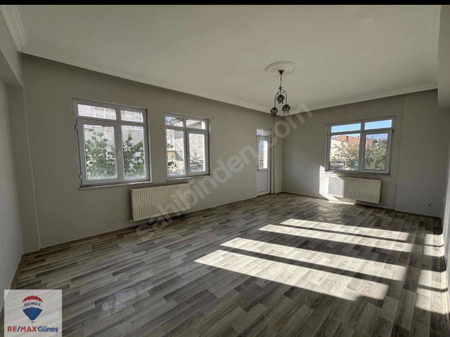 YEŞİLTEPE SEYRAN MAH. YİĞİT APT. SATILIK ARAKAT DAİRE