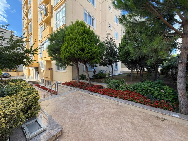 KÜÇÜKBAKKALKÖY METRO ÇIKIŞI 3+1 EBEVEYN BANYOLU NET 110 M2 KIRALIK DAIRE