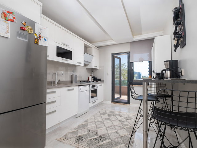 REMAX ADVANTAGE'DEN BALAT'TA BUTİK SİTEDE 3+1 ARAKAT DAİRE
