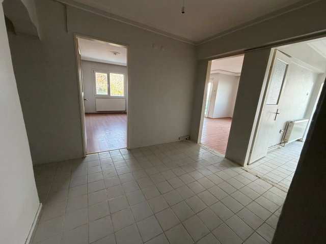 ÇİĞLİ EVKA 5 ATATÜRK MAHALLESİNDE SATILIK 3+1 FIRSAT DAİRE
