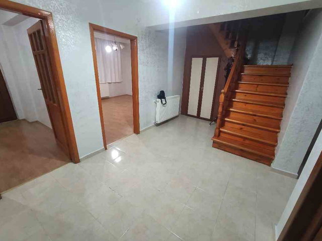 RE/AX DEĞİŞİMDEN ÇARŞI MERKEZDE 3.5+1 KİRALIK DUBLEX DAİRE