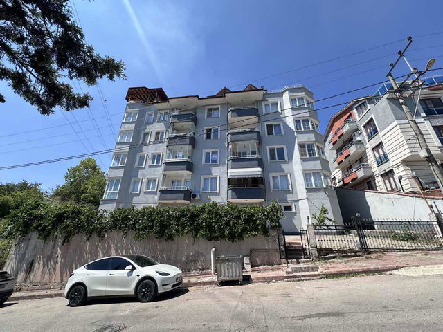 İZMİT’TE 3+1 | 135 M² BRÜT | 2. KAT | BALKONLU, BOŞ VE KREDİYE UYGUN DAİRE