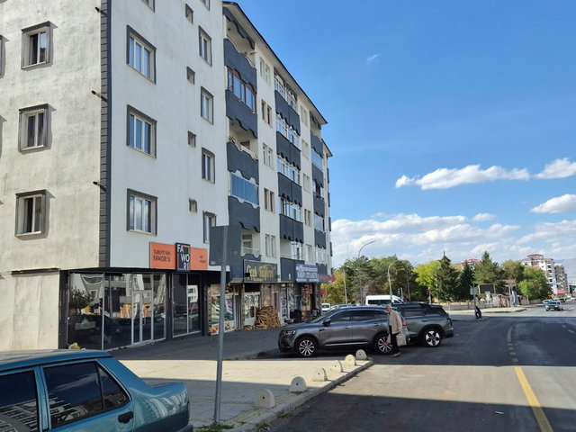 REMAX İLKE'DEN KOMBİNA'DA 1+1 EŞYALI SATILIK DUBLEKS DAİRE