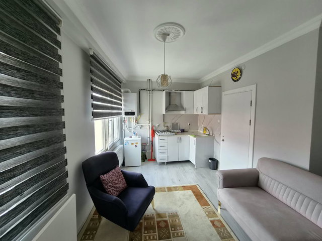 REMAX İLKE'DEN KOMBİNA'DA 1+1 EŞYALI SATILIK DUBLEKS DAİRE