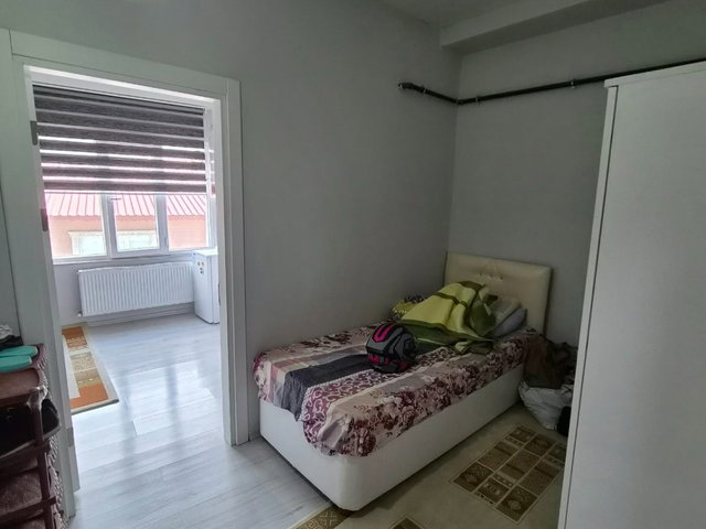 REMAX İLKE'DEN KOMBİNA'DA 1+1 EŞYALI SATILIK DUBLEKS DAİRE