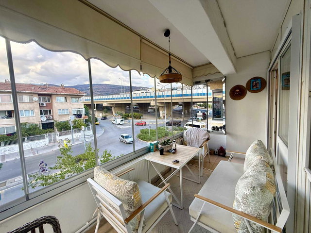 OSMANGAZI MAHALLESI YAVUZ CADDESI FULL TADILATLI 2+1 SATILIK