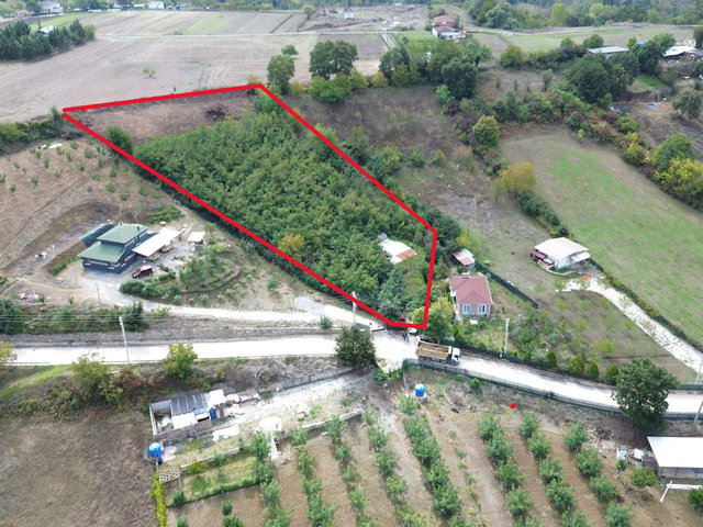 REMAX KANYON'DAN 4502M2 İÇERISINDE 2+1 MÜSTAKIL EV