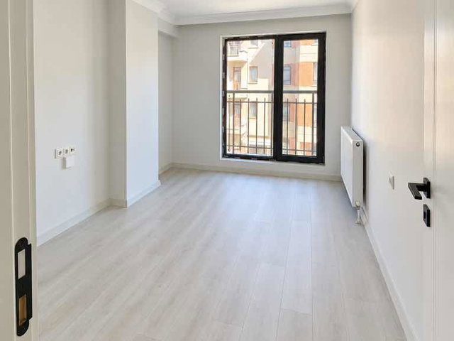 TUNALI’YA YÜRÜME MESAFESİNDE | BAŞÇAVUŞ SOKAK’TA SIFIR  3+1 DAİRE