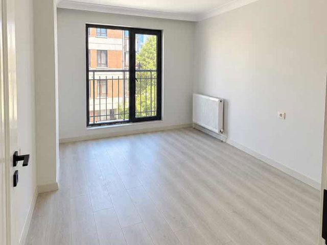 TUNALI’YA YÜRÜME MESAFESİNDE | BAŞÇAVUŞ SOKAK’TA SIFIR  3+1 DAİRE