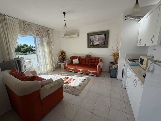 KARAOVA MAHALLESİ’NDE HAVUZLU SİTEDE DOĞA İÇERİSİNDE DENİZE YAKIN 1+1 ARAKAT DAİRE