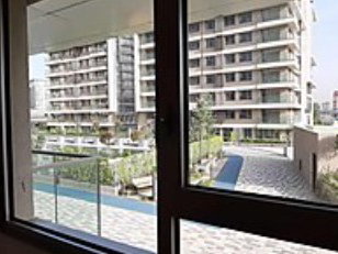 EMİNE GÖKTÜRK,DEN İNİSTANBUL,DA HAVUZ MANZARALI 1+1