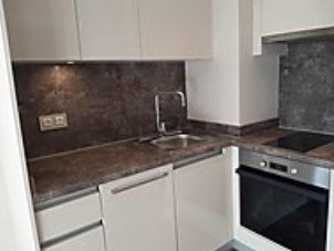 EMİNE GÖKTÜRK,DEN İNİSTANBUL,DA HAVUZ MANZARALI 1+1