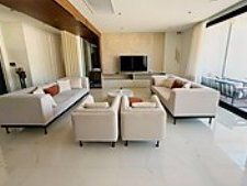 MUĞLA ORTACADA 2.656 M² ARSA İÇİNDE ÖZEL HAVUZLU SATILIK VİLLA