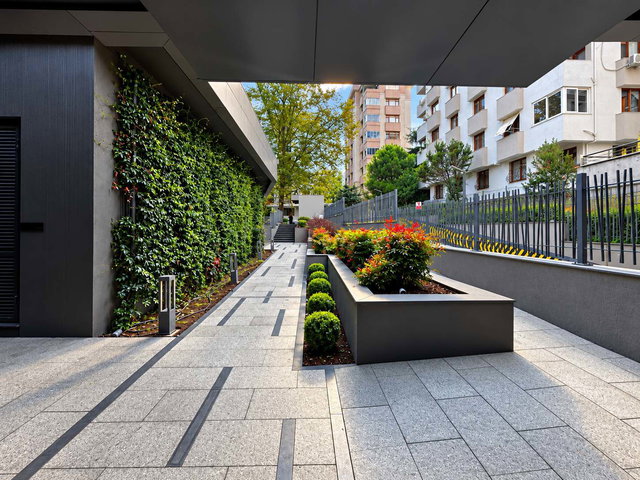 MESA CADDE’DE BAHÇELİ VİLLA TADINDA GENİŞ 3+1 | 110 M² NET