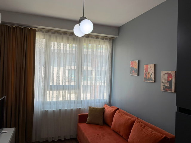 EMİNE GÖKTÜRK,DEN İNİSTANBUL,DA KISA KATLI,DA EŞYALI 1+1