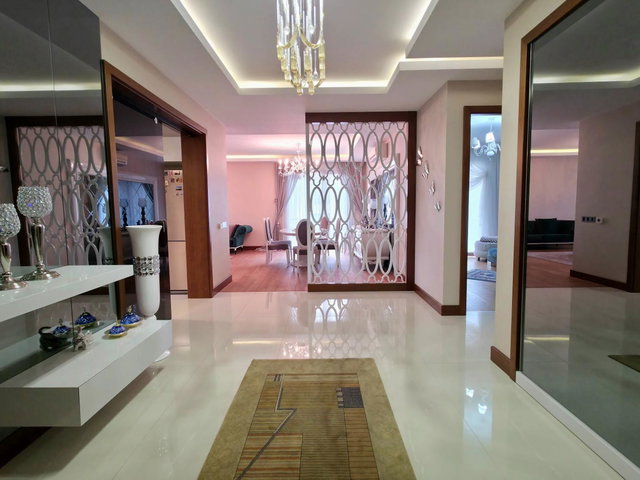 PARK MAHAL ŞIK YAPILI TAM MOBİLYALI 220 M2 4+1 KİRALIK