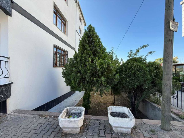 YENİMAHELLE SERHAT MAH ULAŞIM SORUNU OLMAYAN GENİŞ TİP 3+1 DAİRE