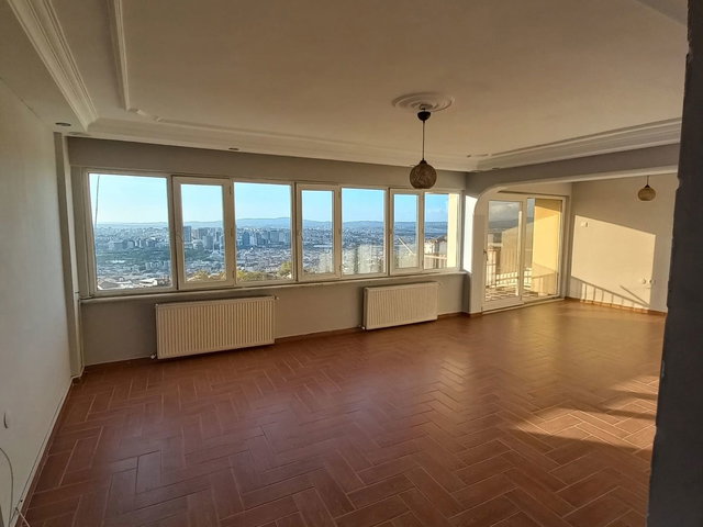 REMAX LEON ÇEKİRGE’DE YÜKSEK ŞEREFİYELİ, MUHTEŞEM MANZARALI KİRALIK 2+1