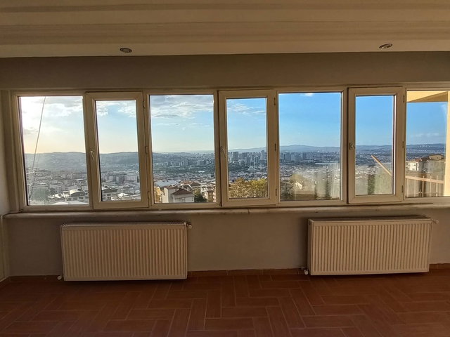 REMAX LEON ÇEKİRGE’DE YÜKSEK ŞEREFİYELİ, MUHTEŞEM MANZARALI KİRALIK 2+1