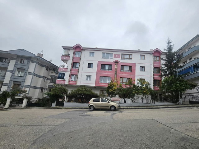 ŞAHİNTEPE MAHALLESİ CADDE ÜZERİ 3+1 SATILIK DAİRE