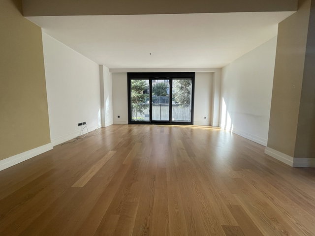 ERENKÖY DİVAN’A KOMŞU, BAĞDAT CADDESİ’NE 2.BİNA, HAVUZLU,3+1,KİRALIK