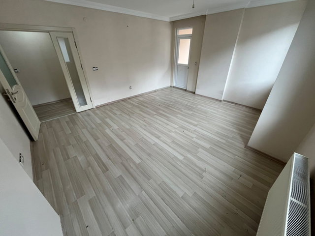 RE/MAX ORİON'DAN ÇARŞI MAHALLESİNDE 3+1 89 M2 KİRALIK DAİRE