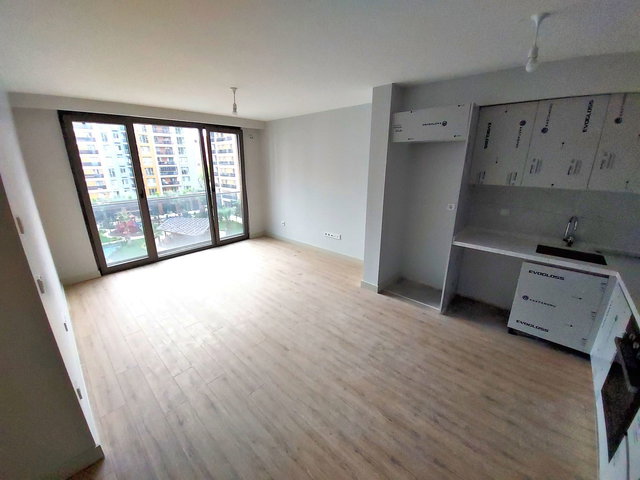 KURTKÖY SİLTAŞ PREMIUM SİTESİ KİRALIK 2+1 ARAKAT DAİRE
