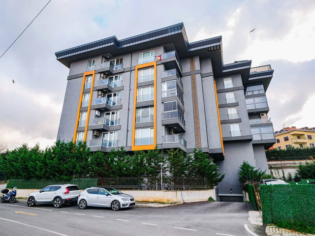 ÇENGELKÖY BAHÇELIEVLER 187 M² 3+1 OTOPARKLI GENIŞ FERAH KIRALIK