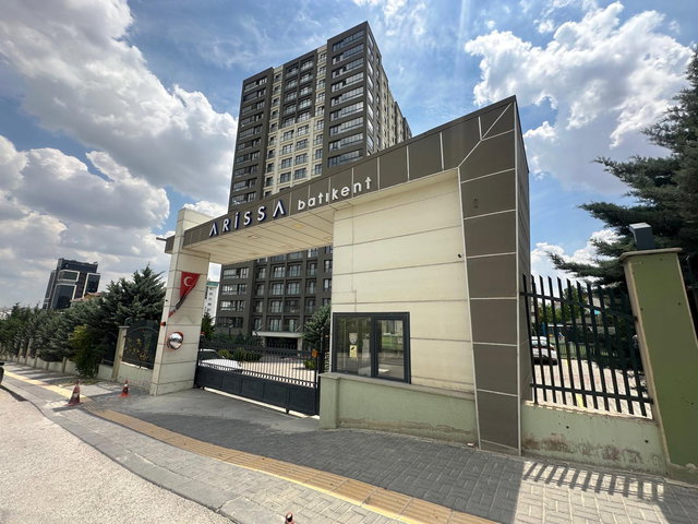 BATIKENT ARİSSA SİTESİ'NDE 180 M² NET 4,5+1 SATILIK DAİRE