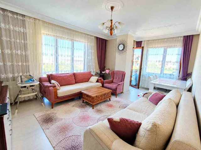 ÜMRANİYE İNKILAP MAHALLESİNDE 3+2 KULLANIŞLI SATILIK DAİRE