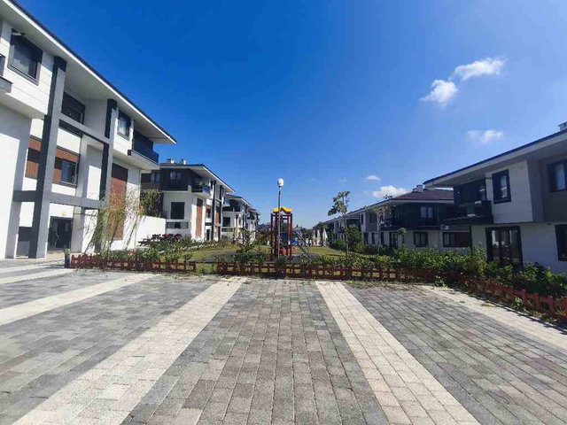 ŞİLE DE KİRALIK HAVUZ MANZARALI BUTİK SİTEDE 2+1 DAİRE