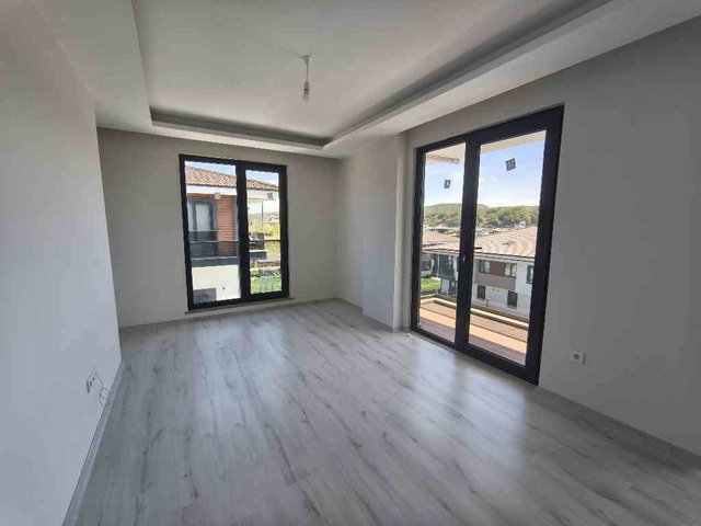 ŞİLE DE KİRALIK HAVUZ MANZARALI BUTİK SİTEDE 2+1 DAİRE