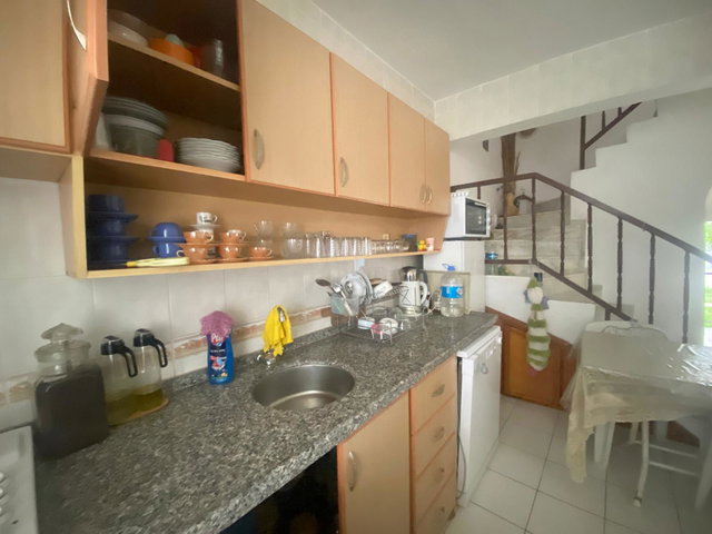GÜLNAR SİPAHİLİ BAHA SİTESİ’NDE HAVUZLU 5+1 VİLLA
