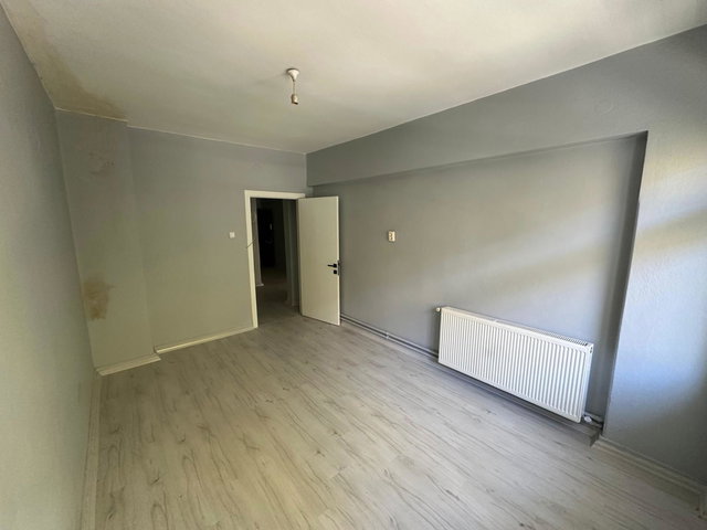 DEMETGÜL MAHALLESI KIRALIK 3+1 DAIRE