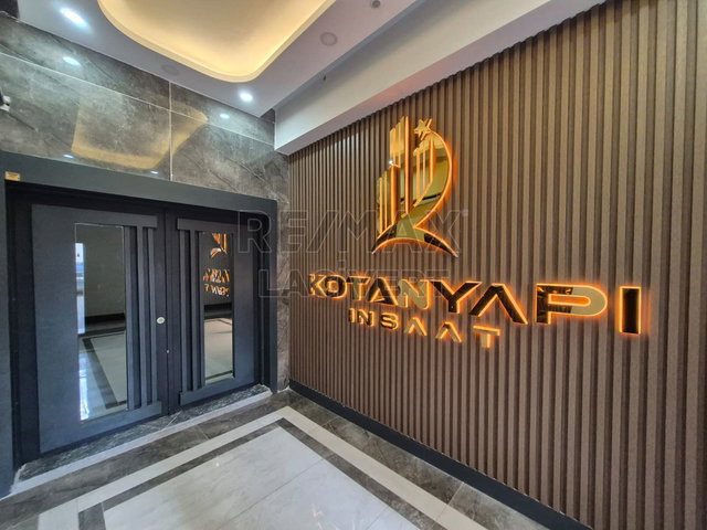 RE/MAX LACİVERT'TEN YILDIZKENT'TE SATILIK 3+1 DAİRE