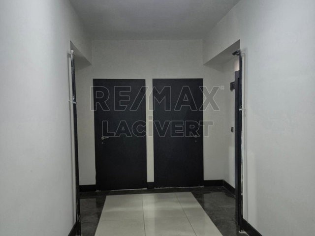 RE/MAX LACİVERT'TEN YILDIZKENT'TE SATILIK 3+1 DAİRE