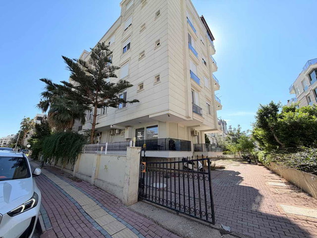 KONYAALTI HURMA'DA EŞYALI VE HAVUZLU KİRALIK 1+1 DAİRE