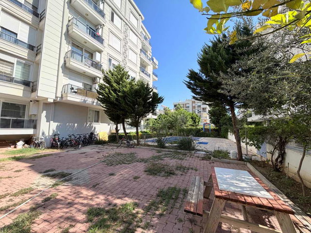 KONYAALTI HURMA'DA EŞYALI VE HAVUZLU KİRALIK 1+1 DAİRE