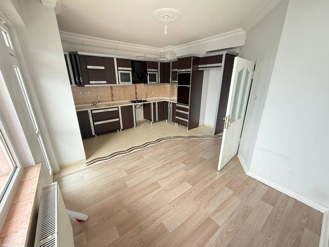REMAX İLKE'DEN KAYAKYOLU SEZERLER İNŞ. 3+1 KİRALIK DAİRE