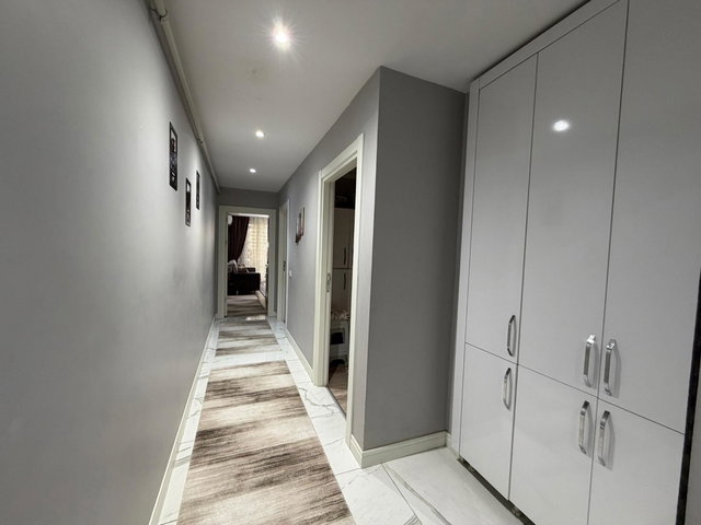 BAKIRKÖY OSMANİYE’DE MERKEZİ KONUMDA SATILIK 2+1 DAİRE