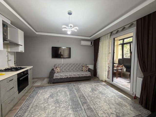BAKIRKÖY OSMANİYE’DE MERKEZİ KONUMDA SATILIK 2+1 DAİRE