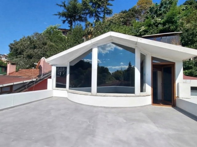 TARABYA MARİNADA BOĞAZ MANZARALI MÜSTAKİL KİRALIK VİLLA