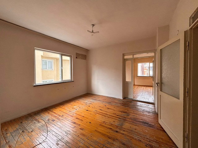 REMAX MODEL DEN İNÖNÜ CADDESİNDE 4+1 ARA KAT ASANSÖRLÜ SATILIK DAİRE