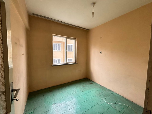 REMAX MODEL DEN İNÖNÜ CADDESİNDE 4+1 ARA KAT ASANSÖRLÜ SATILIK DAİRE