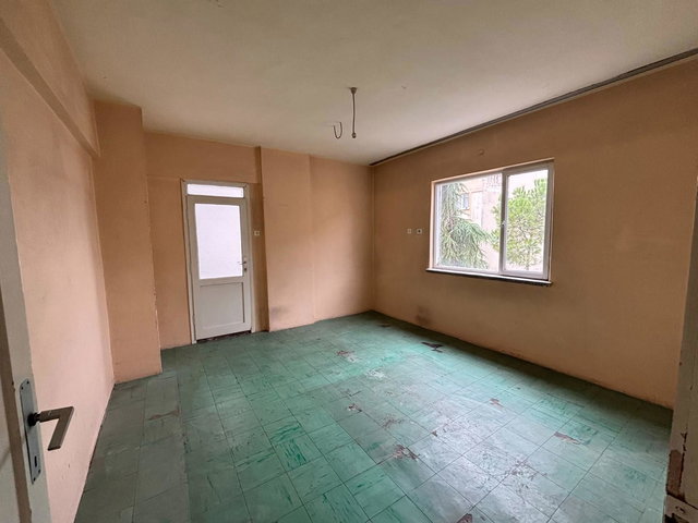 REMAX MODEL DEN İNÖNÜ CADDESİNDE 4+1 ARA KAT ASANSÖRLÜ SATILIK DAİRE