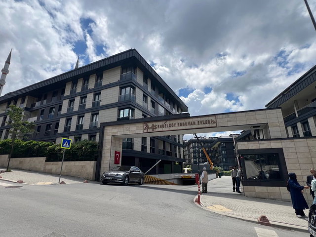 REMAX MASA ÇENGELKÖY ERGUVAN EVLERİNDE 3+1 130 M2 KİRALIK DAİRE