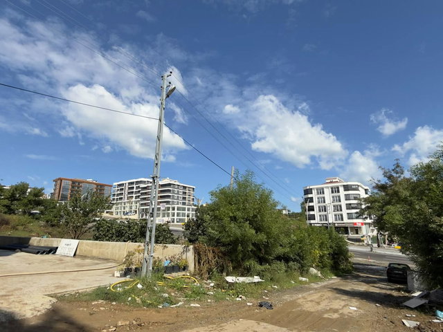 REMAX RAHŞAN ÇAM | YENİMAHALLEDE EBV. BANYOLU GENİŞ 3+1 DAİRE