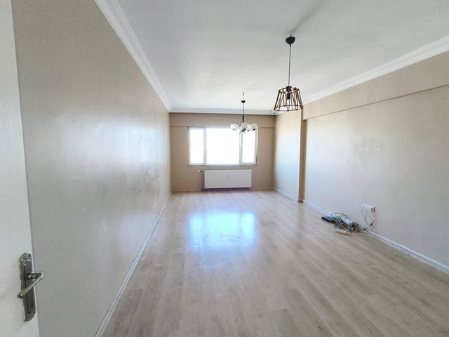 BEYLİKDÜZÜ ADNAN KAHVECİ SERA KONUTLARINDA 3+1 KİRALIK DAİRE