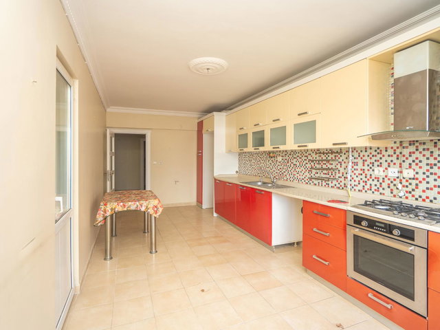 REMAX GELİŞİMDEN GÜR APARTMANINDA 5+2 SATILIK DUBLEKS DAİRE