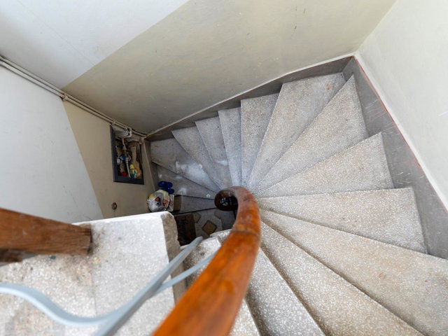 ÜSKÜDAR BEYLERBEYİ ’NDE BOĞAZ MANZARALI KİRALIK 2+1 DAİRE